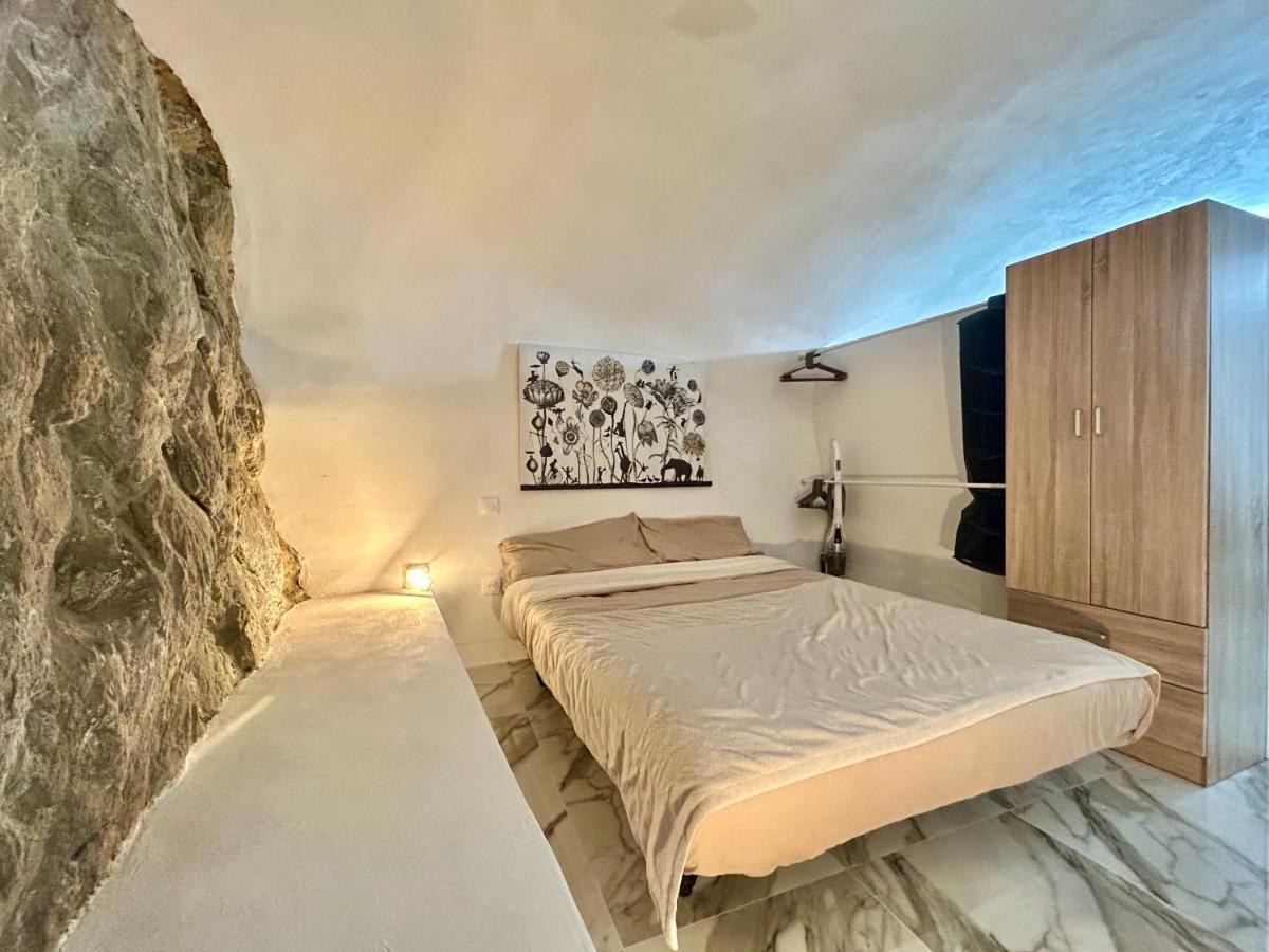 Cave House Apartment Menton Exterior photo